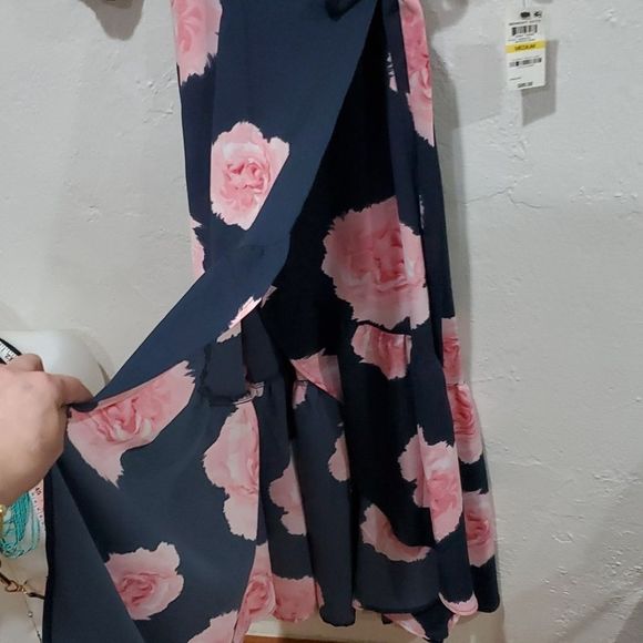 Bar III Floral Print Flounce Wrap Dress Maxi Length Size M - Picture 7 of 13